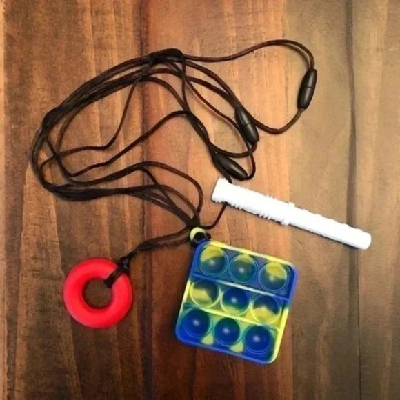 Set of 3 Autism Sensory Chew Oral Stimulation Fidget Toy Necklaces NWT - Picture 2 of 5